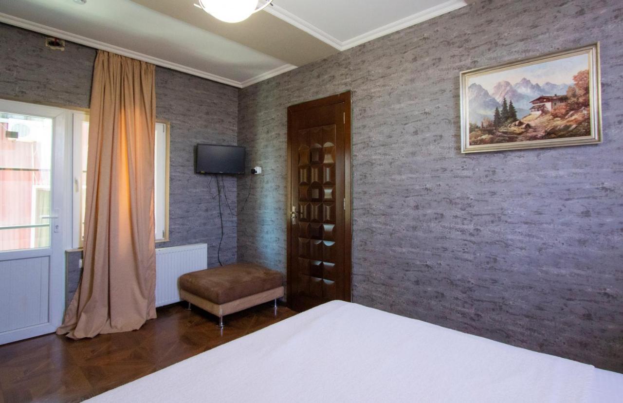 Hotel Smile Кобулети Екстериор снимка