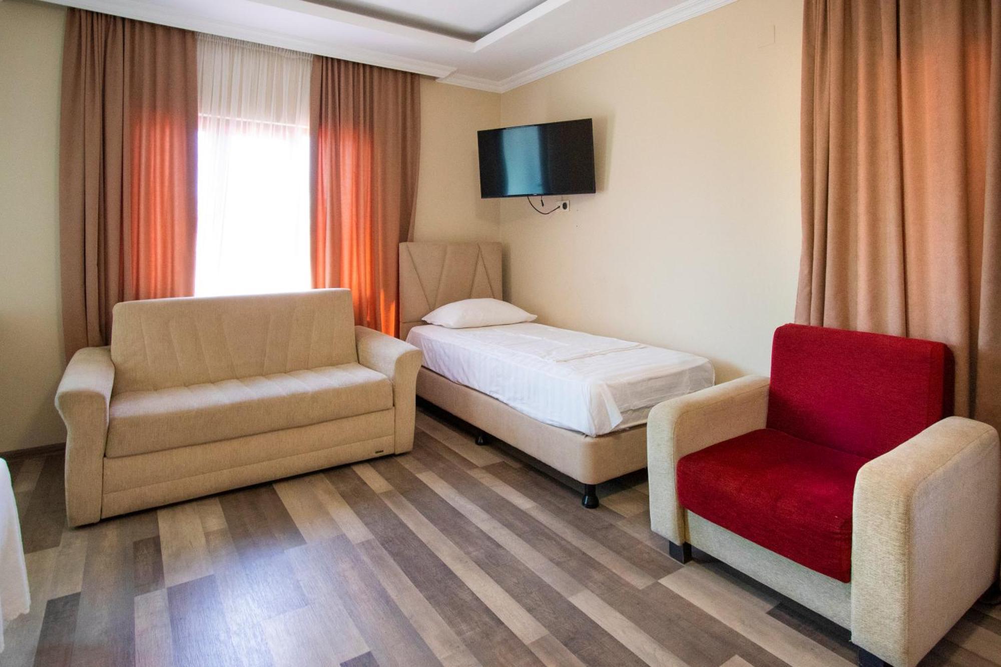 Hotel Smile Кобулети Екстериор снимка